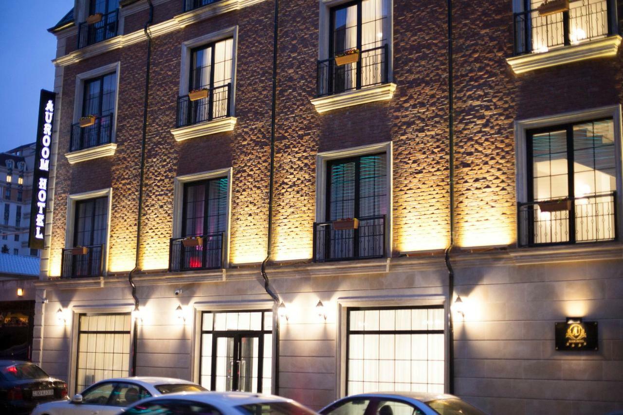 Auroom Hotel Baky Esterno foto