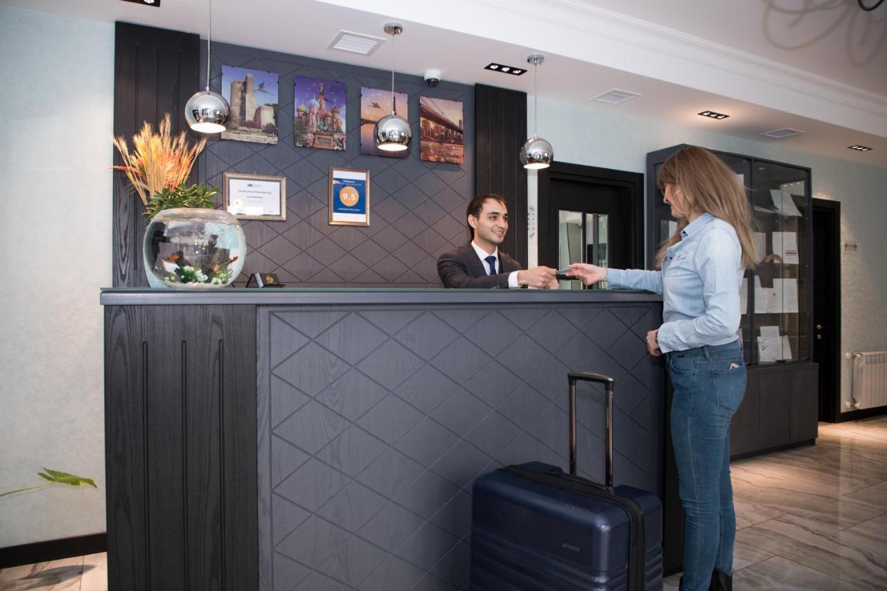 Auroom Hotel Baky Esterno foto